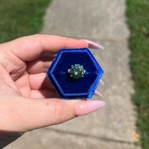 Stunning Green Gemstone Silver Ring